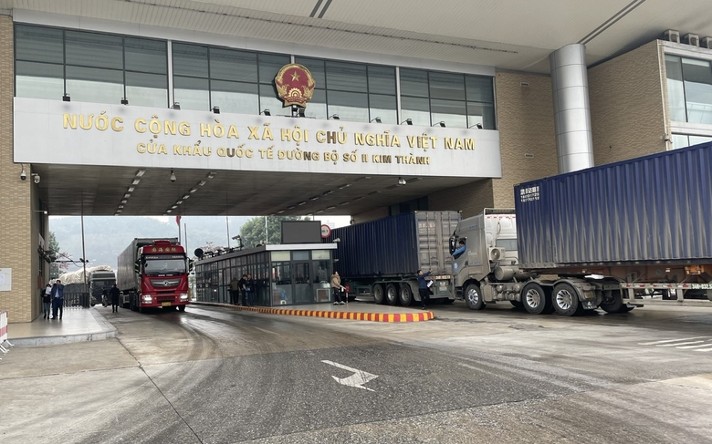 Kim ngạch xuất - nhập khẩu ngày đầu tiên năm 2024 đạt gần 1,5 triệu USD